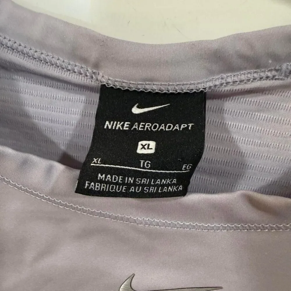 Nike Women's Purple and White Crop-top